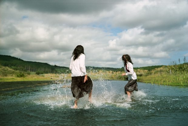Matt Gunther Photographer moments Z-GIRLS-playing-water020.jpg